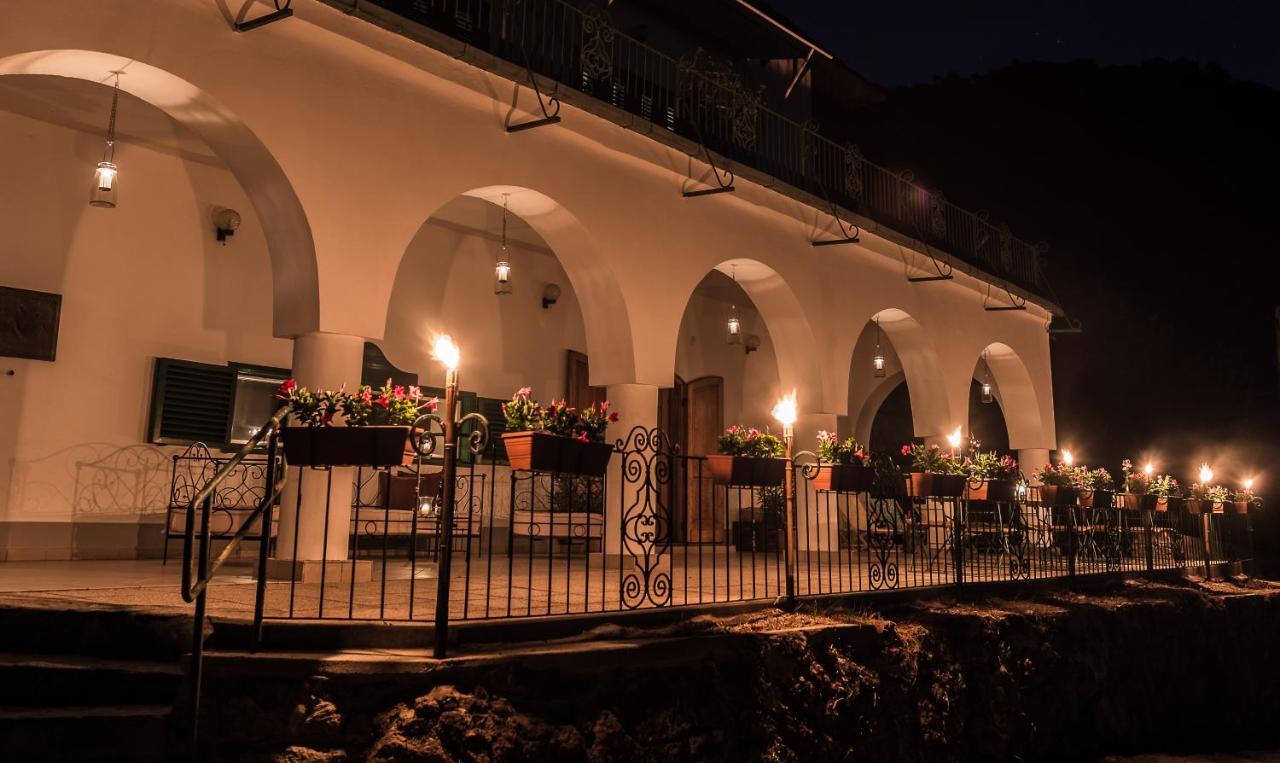 Villa Kabala Szigliget Luaran gambar