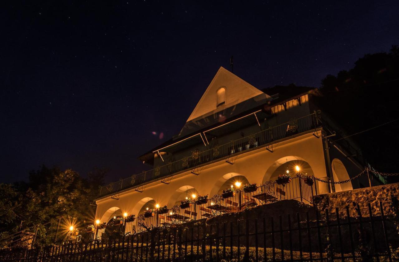 Villa Kabala Szigliget Luaran gambar